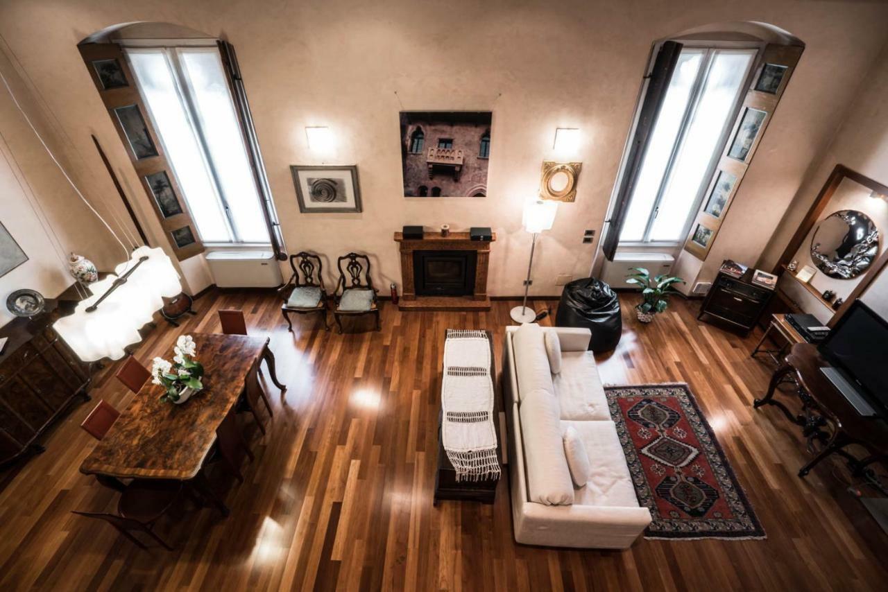La Casa Del Fotografo Apartment Verona Bagian luar foto